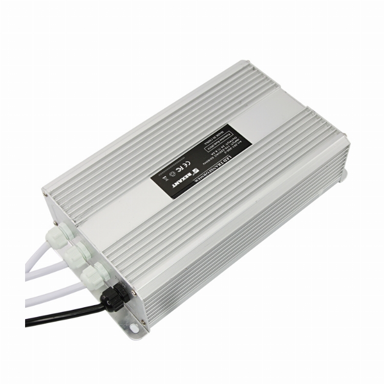 Источник питания 12 V 200 W с проводами, влагозащищенный (IP67) Al